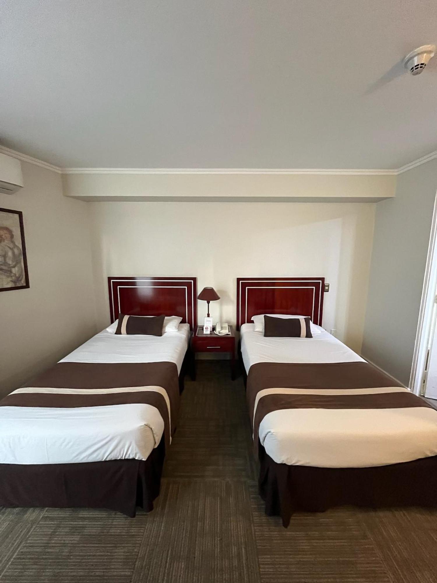 Hotel Leonardo Da Vinci ซานติอาโก ภายนอก รูปภาพ