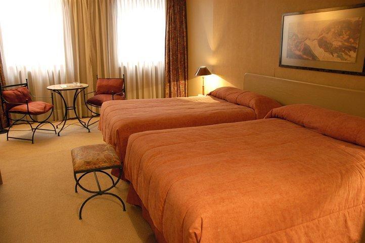 Hotel Leonardo Da Vinci ซานติอาโก ภายนอก รูปภาพ
