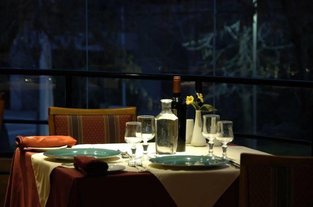 Hotel Leonardo Da Vinci ซานติอาโก ภายนอก รูปภาพ